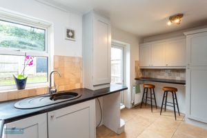 Kitchen- click for photo gallery